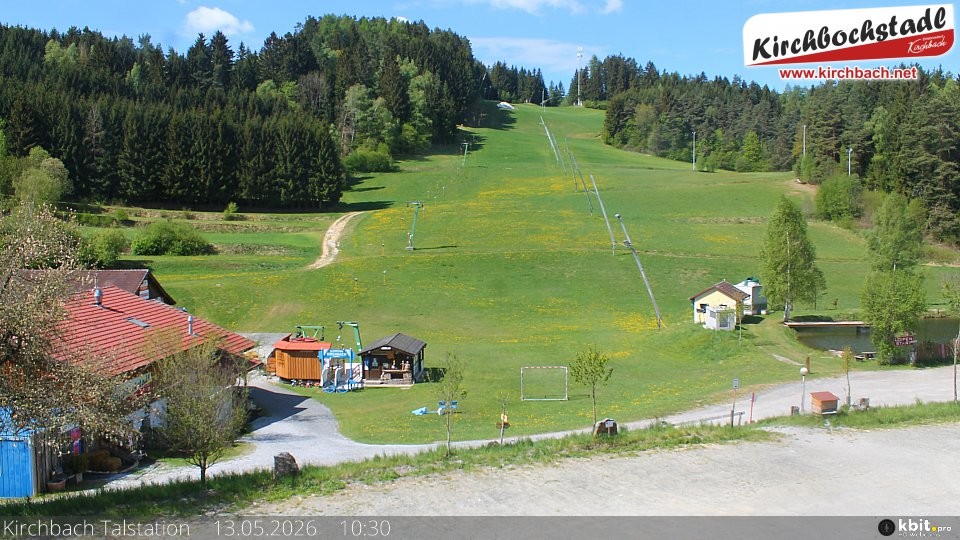 Archiv Foto Webcam Skiabfahrtshang im Schidorf Kirchbach