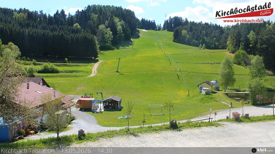 Archiv Foto Webcam Skiabfahrtshang im Schidorf Kirchbach