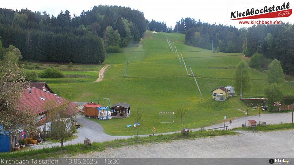 Archiv Foto Webcam Skiabfahrtshang im Schidorf Kirchbach