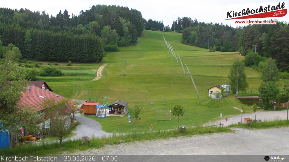 Archiv Foto Webcam Skiabfahrtshang im Schidorf Kirchbach