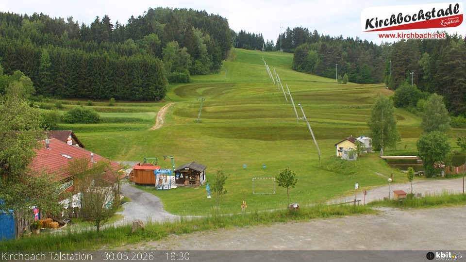 Archiv Foto Webcam Skiabfahrtshang im Schidorf Kirchbach