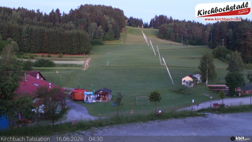 Archiv Foto Webcam Skiabfahrtshang im Schidorf Kirchbach
