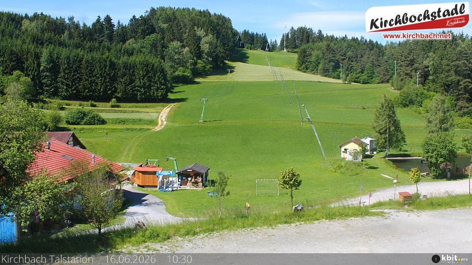 Archiv Foto Webcam Skiabfahrtshang im Schidorf Kirchbach