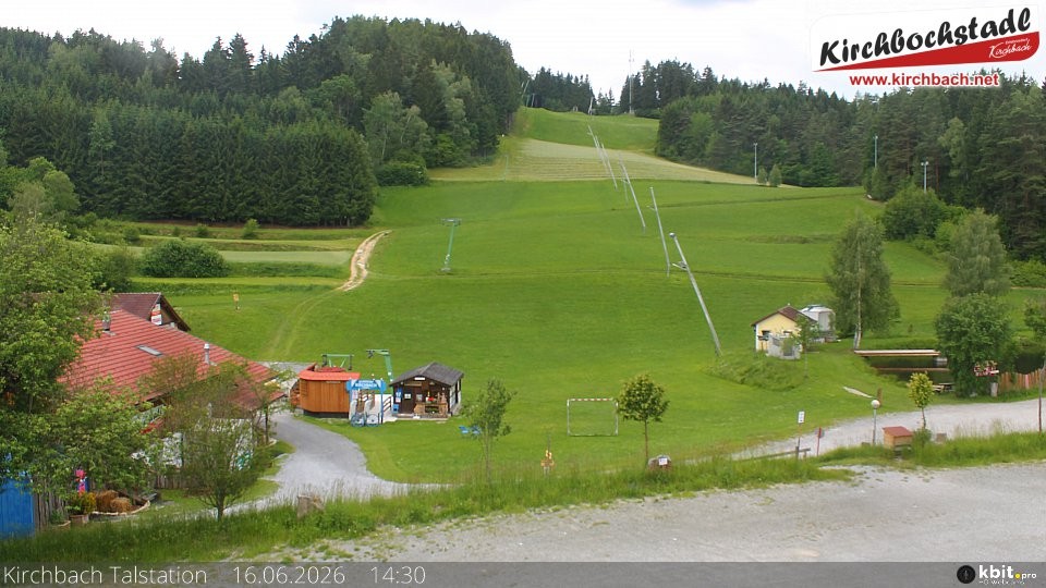 Archiv Foto Webcam Skiabfahrtshang im Schidorf Kirchbach
