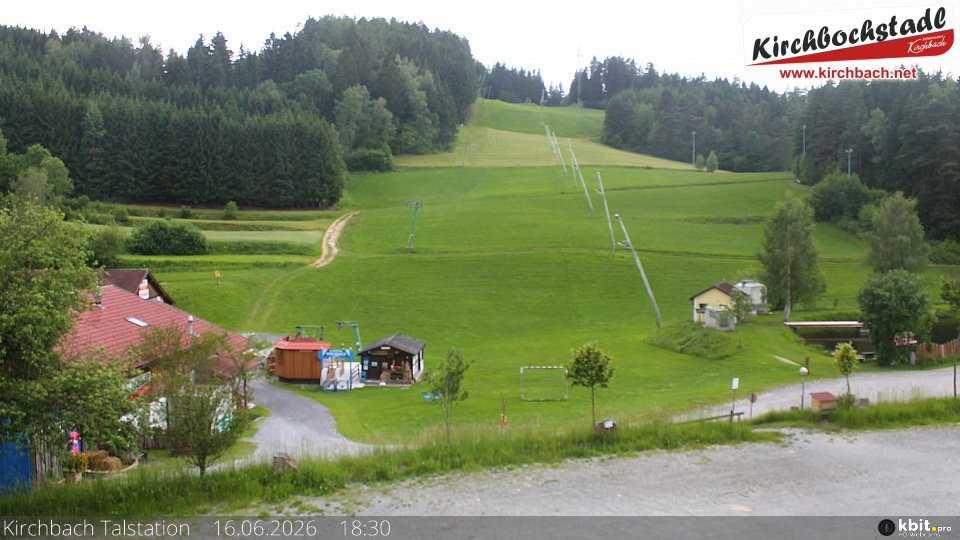 Archived image Webcam View at the lift in the Schidorf Kirchbarch, Austrian Waldviertel