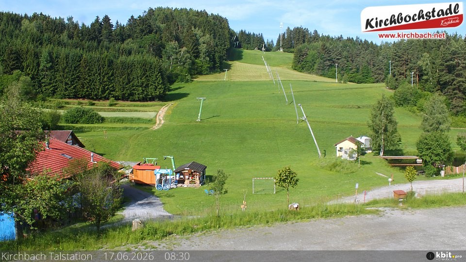 Archived image Webcam View at the lift in the Schidorf Kirchbarch, Austrian Waldviertel