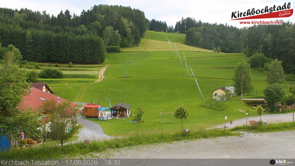 Archived image Webcam View at the lift in the Schidorf Kirchbarch, Austrian Waldviertel