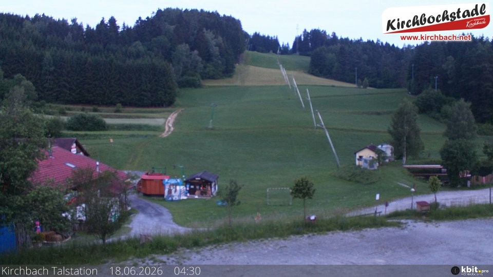 Archiv Foto Webcam Skiabfahrtshang im Schidorf Kirchbach