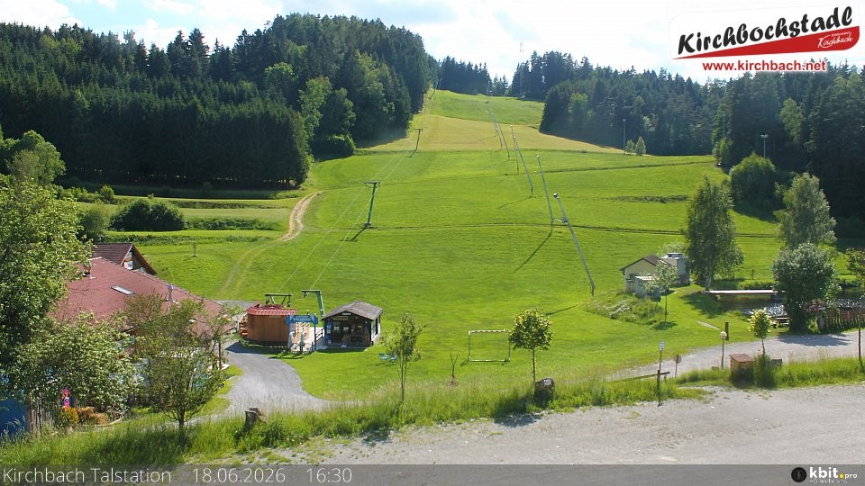 Archiv Foto Webcam Skiabfahrtshang im Schidorf Kirchbach
