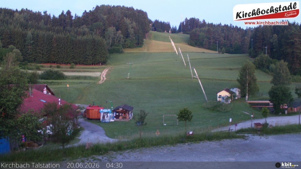 Archiv Foto Webcam Skiabfahrtshang im Schidorf Kirchbach