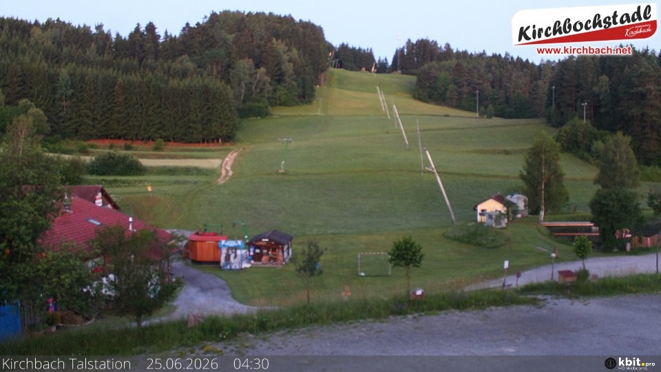 Archiv Foto Webcam Skiabfahrtshang im Schidorf Kirchbach