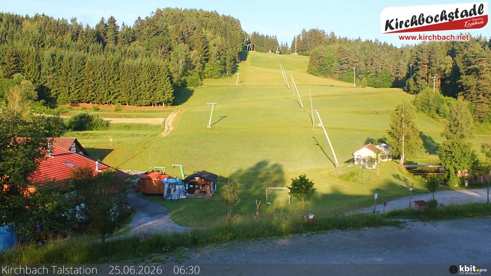 Archiv Foto Webcam Skiabfahrtshang im Schidorf Kirchbach