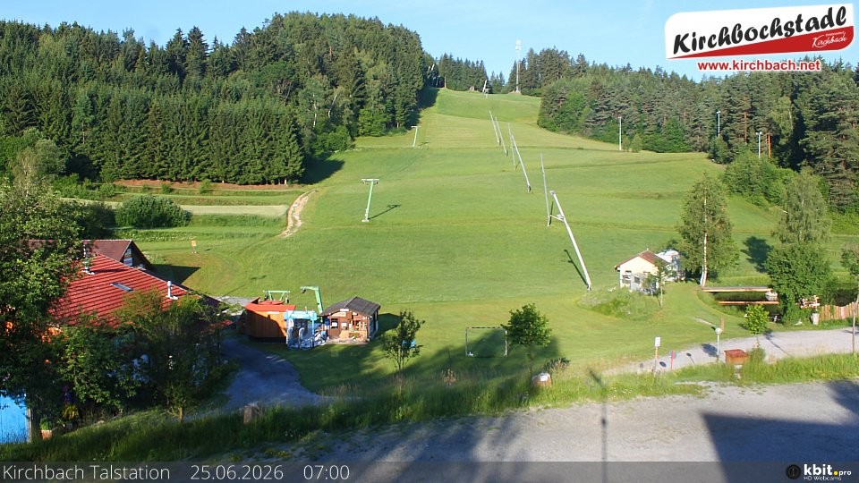 Archiv Foto Webcam Skiabfahrtshang im Schidorf Kirchbach