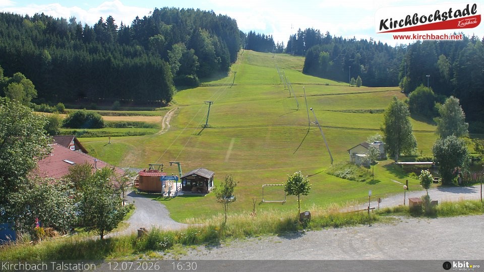 Archived image Webcam View at the lift in the Schidorf Kirchbarch, Austrian Waldviertel