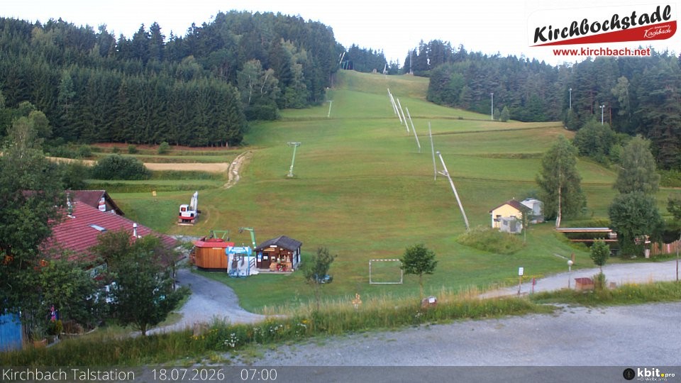 Archiv Foto Webcam Skiabfahrtshang im Schidorf Kirchbach