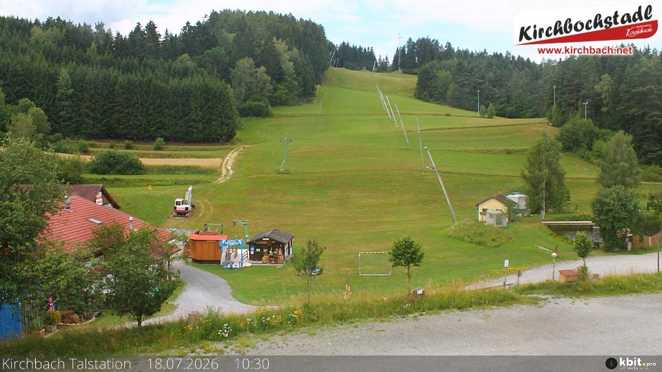 Archiv Foto Webcam Skiabfahrtshang im Schidorf Kirchbach