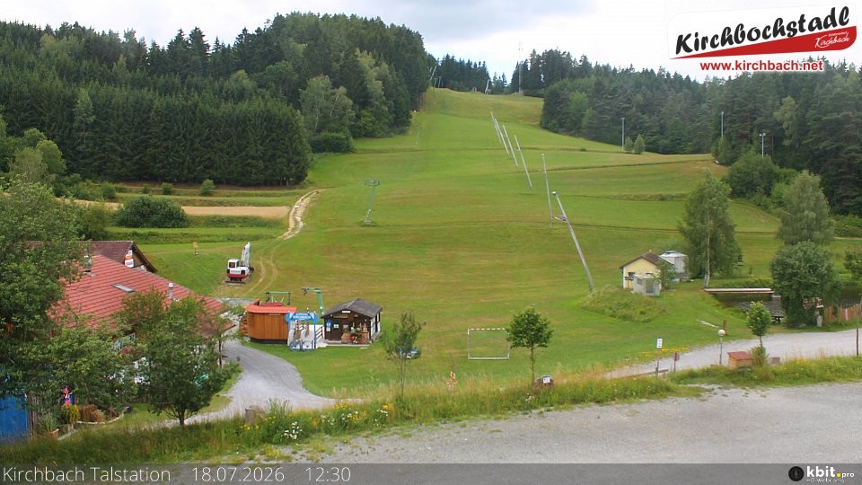Archiv Foto Webcam Skiabfahrtshang im Schidorf Kirchbach