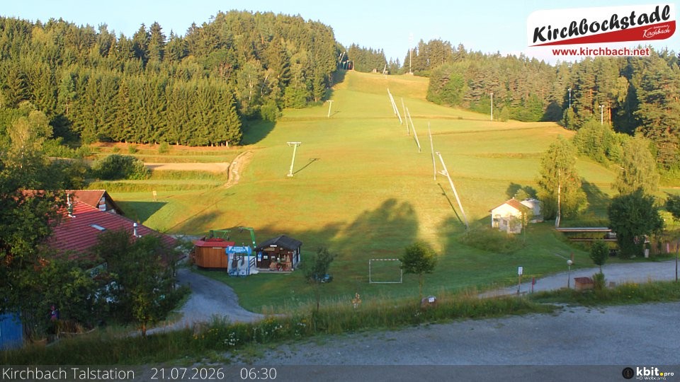 Archiv Foto Webcam Skiabfahrtshang im Schidorf Kirchbach