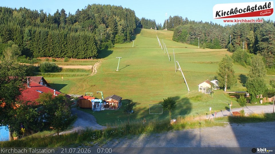 Archiv Foto Webcam Skiabfahrtshang im Schidorf Kirchbach