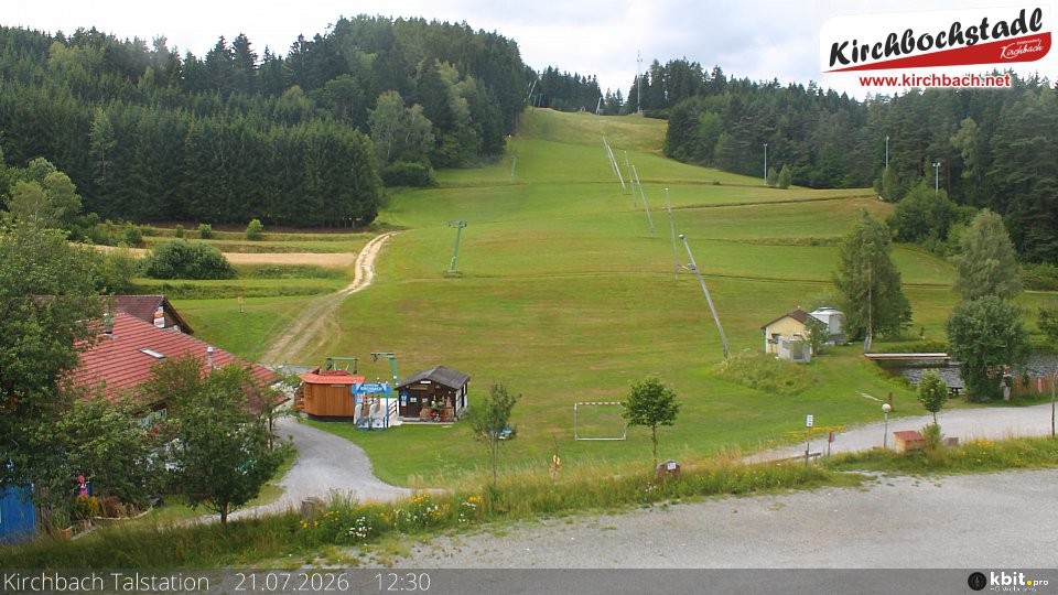 Archiv Foto Webcam Skiabfahrtshang im Schidorf Kirchbach