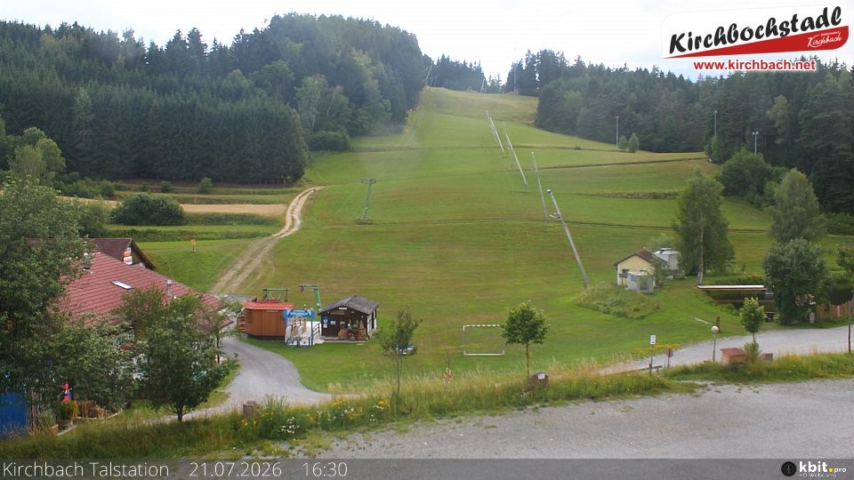 Archiv Foto Webcam Skiabfahrtshang im Schidorf Kirchbach