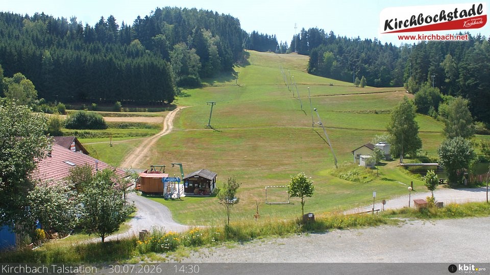 Archiv Foto Webcam Skiabfahrtshang im Schidorf Kirchbach