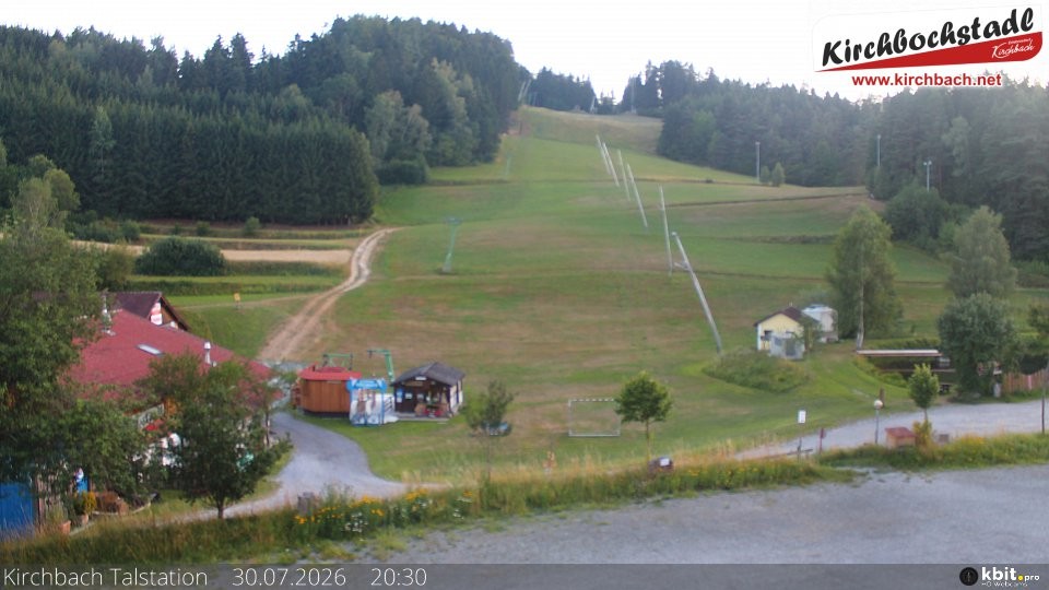 Archiv Foto Webcam Skiabfahrtshang im Schidorf Kirchbach