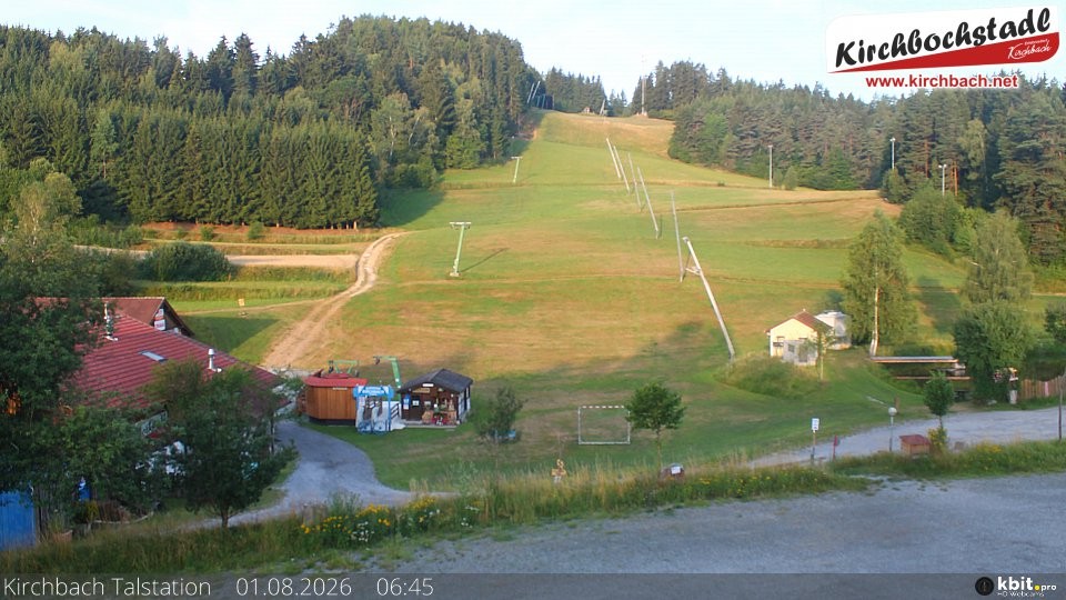 Archiv Foto Webcam Skiabfahrtshang im Schidorf Kirchbach