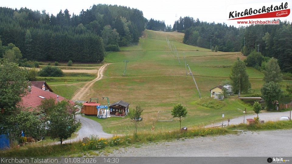Archiv Foto Webcam Skiabfahrtshang im Schidorf Kirchbach