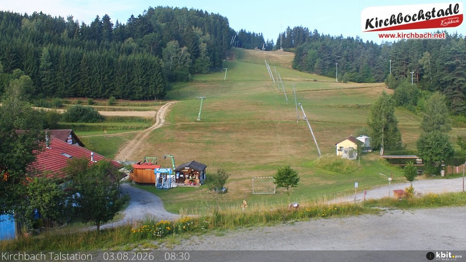 Archiv Foto Webcam Skiabfahrtshang im Schidorf Kirchbach