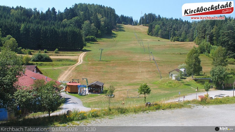 Archiv Foto Webcam Skiabfahrtshang im Schidorf Kirchbach