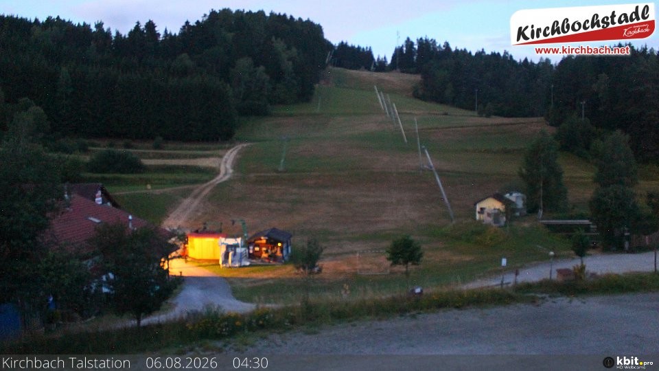 Archiv Foto Webcam Skiabfahrtshang im Schidorf Kirchbach