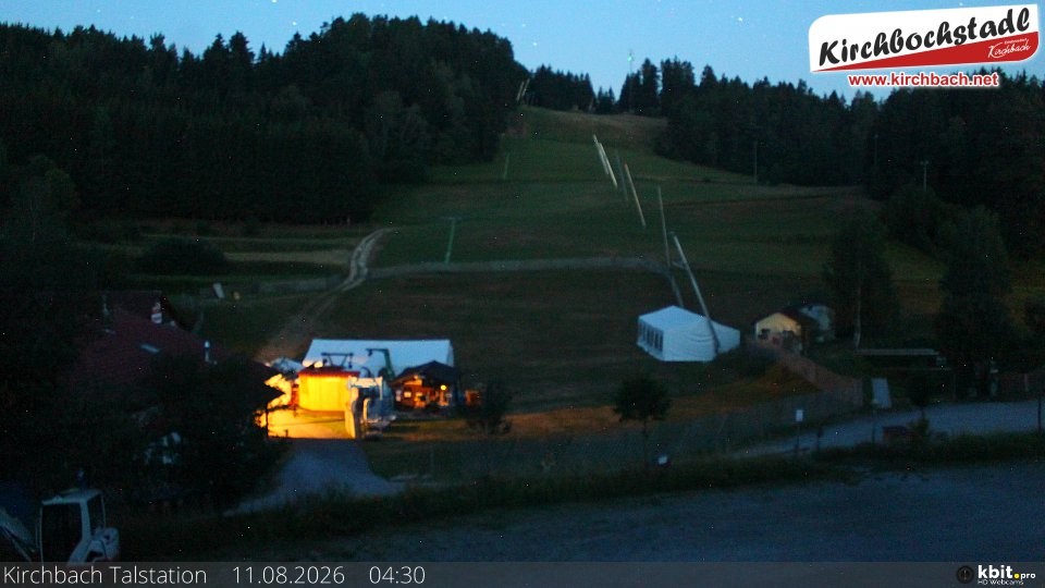 Archiv Foto Webcam Skiabfahrtshang im Schidorf Kirchbach
