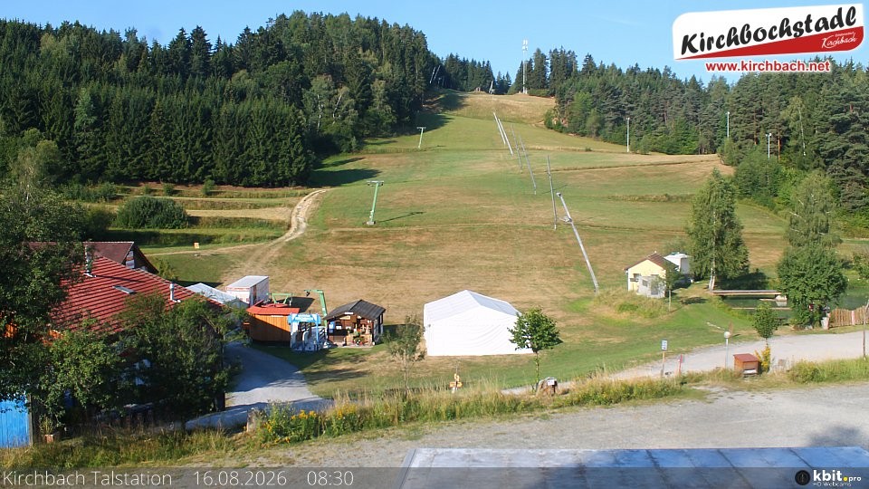 Archiv Foto Webcam Skiabfahrtshang im Schidorf Kirchbach
