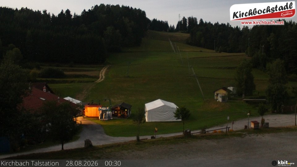 Archiv Foto Webcam Skiabfahrtshang im Schidorf Kirchbach