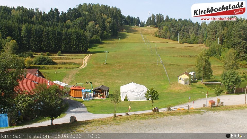 Archiv Foto Webcam Skiabfahrtshang im Schidorf Kirchbach