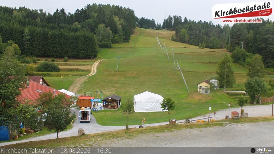 Archiv Foto Webcam Skiabfahrtshang im Schidorf Kirchbach
