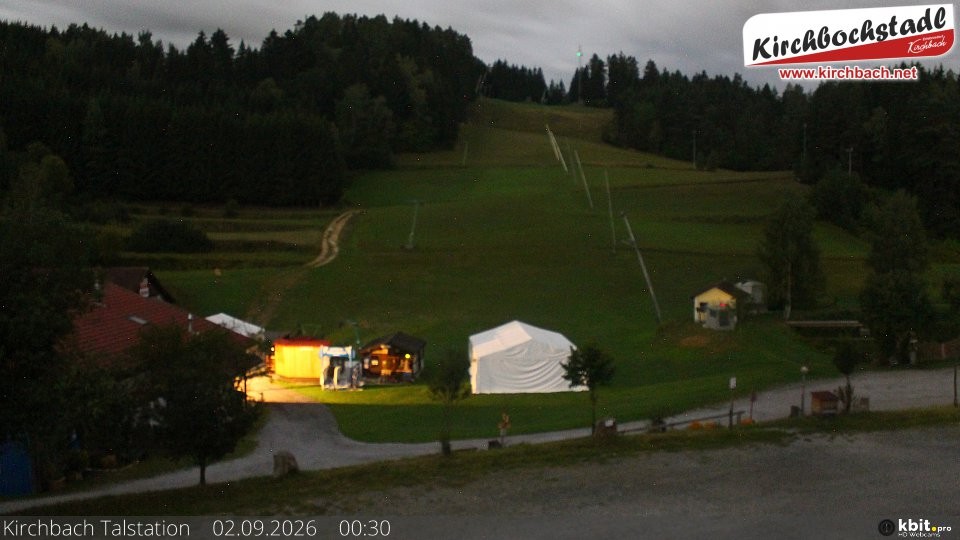 Archiv Foto Webcam Skiabfahrtshang im Schidorf Kirchbach