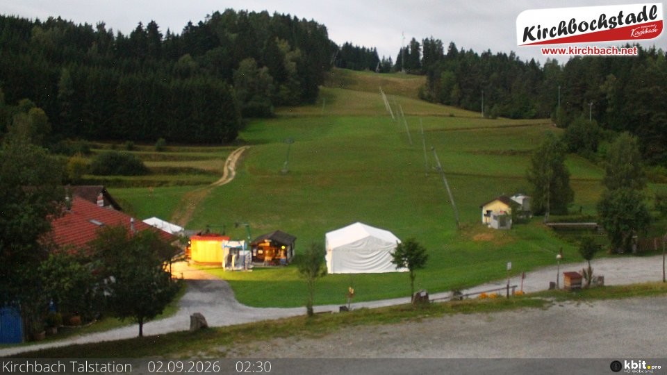 Archiv Foto Webcam Skiabfahrtshang im Schidorf Kirchbach