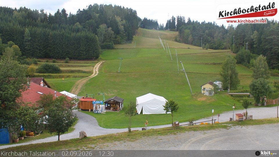 Archiv Foto Webcam Skiabfahrtshang im Schidorf Kirchbach