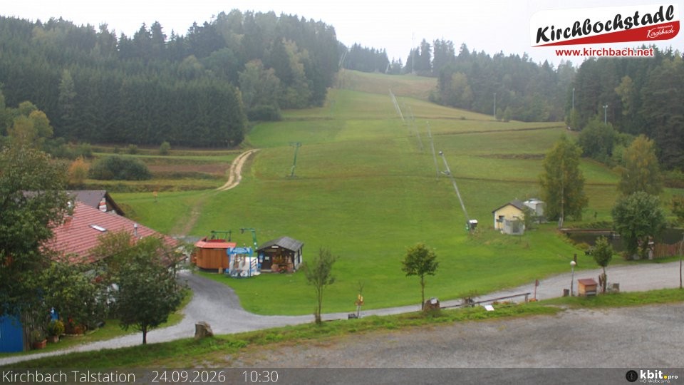 Archiv Foto Webcam Skiabfahrtshang im Schidorf Kirchbach
