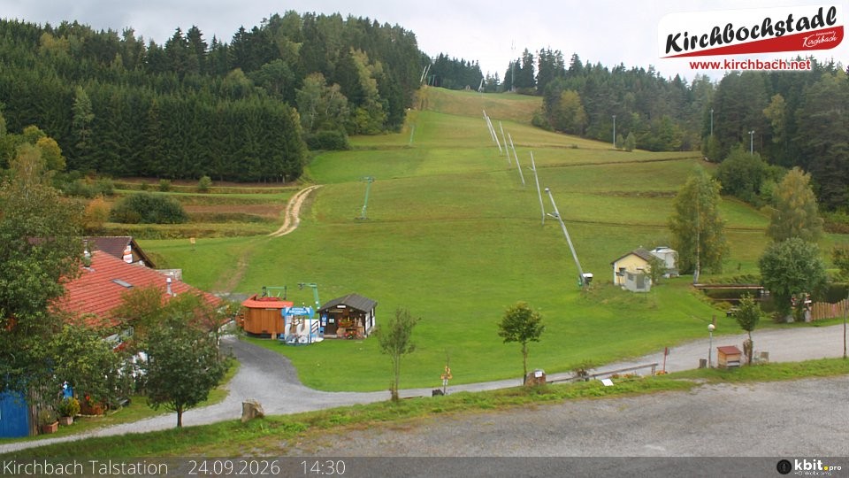 Archiv Foto Webcam Skiabfahrtshang im Schidorf Kirchbach