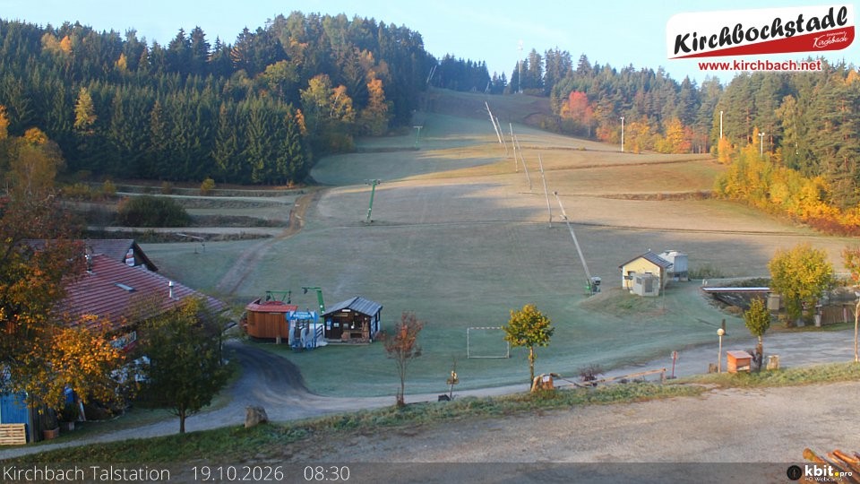 Archiv Foto Webcam Skiabfahrtshang im Schidorf Kirchbach