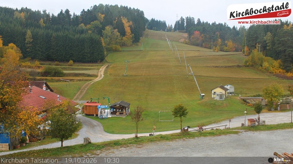 Archiv Foto Webcam Skiabfahrtshang im Schidorf Kirchbach