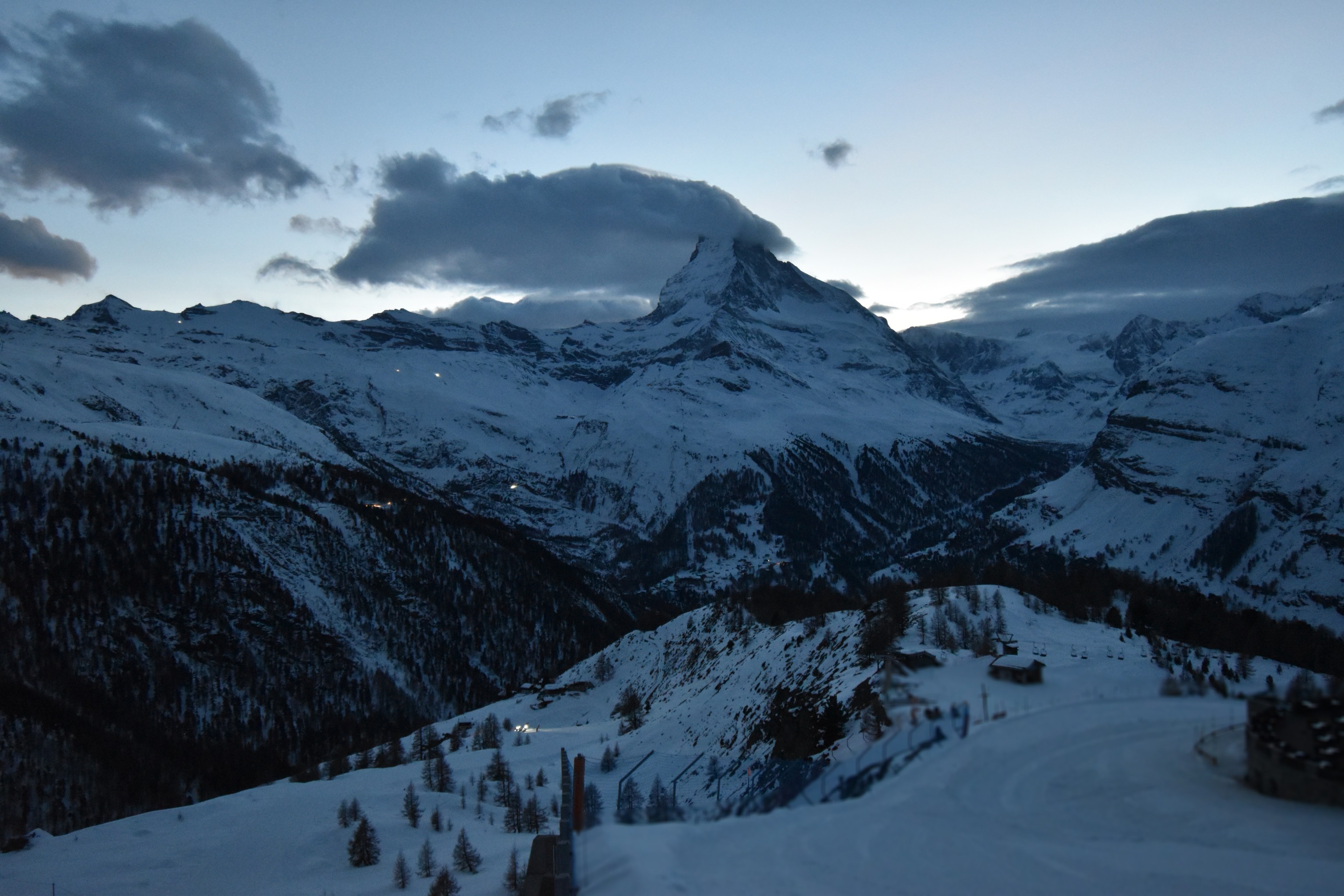 Archiv Foto Webcam Zermatt - Sunnega