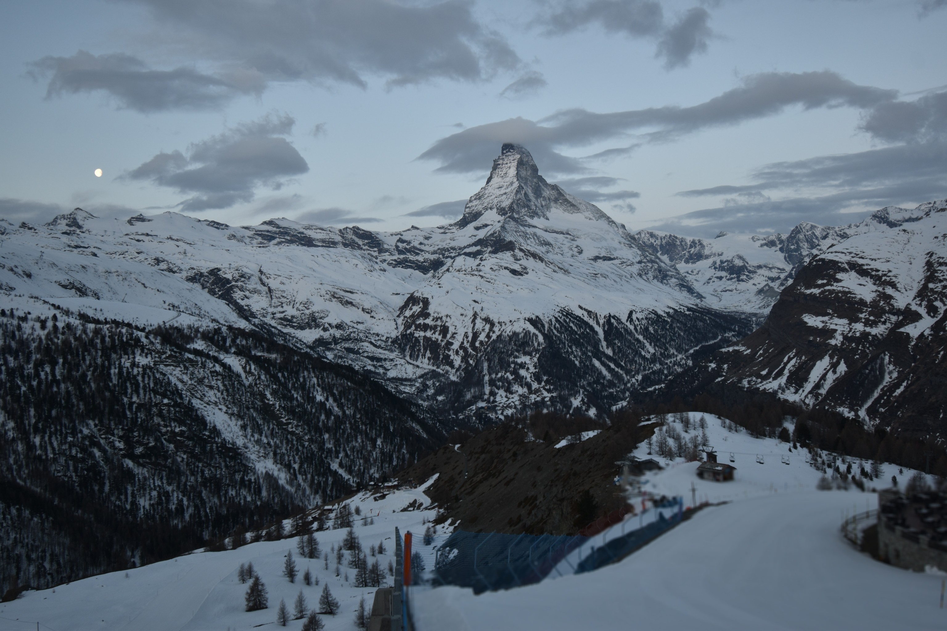 Archiv Foto Webcam Zermatt - Sunnega
