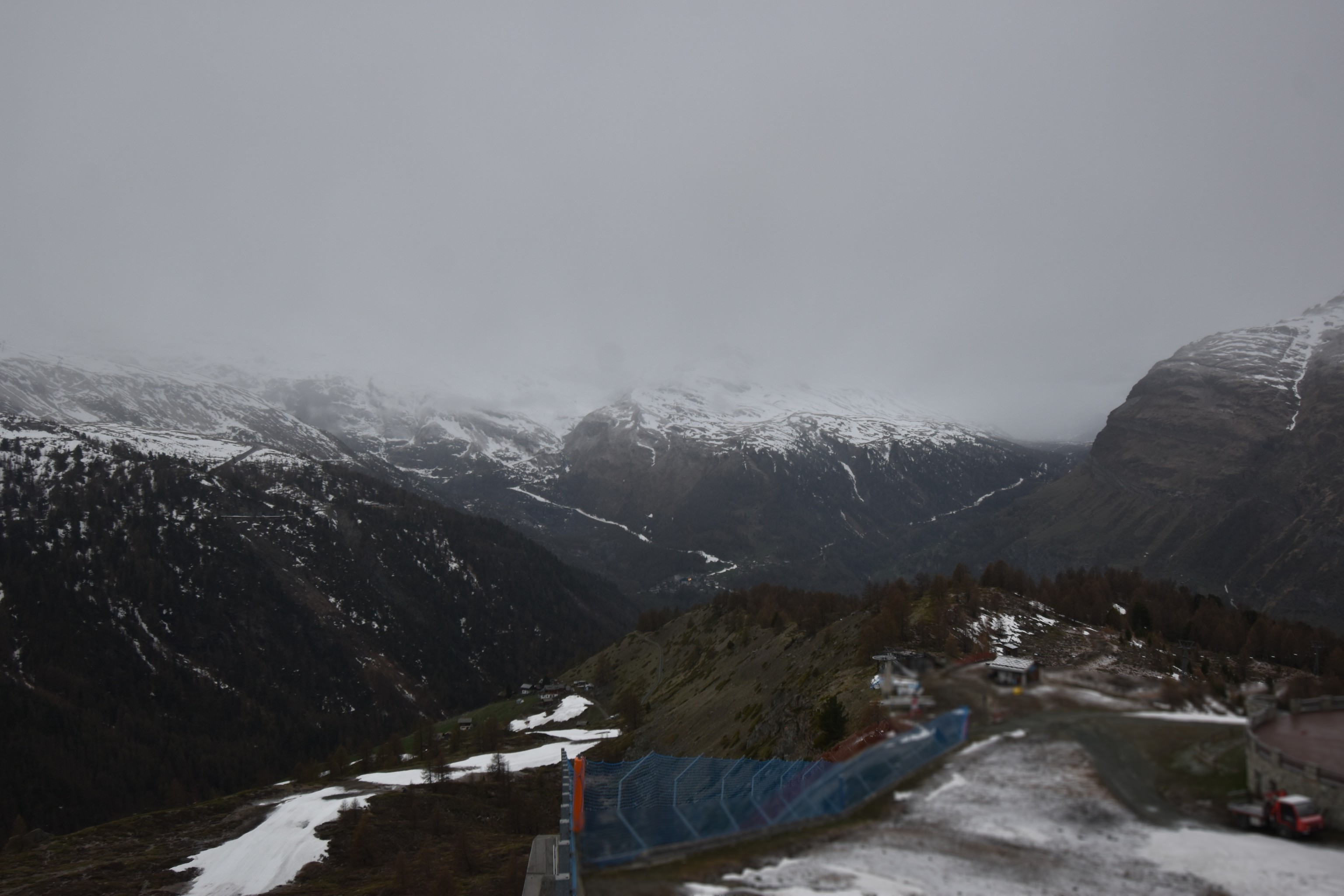 Archiv Foto Webcam Zermatt - Sunnega
