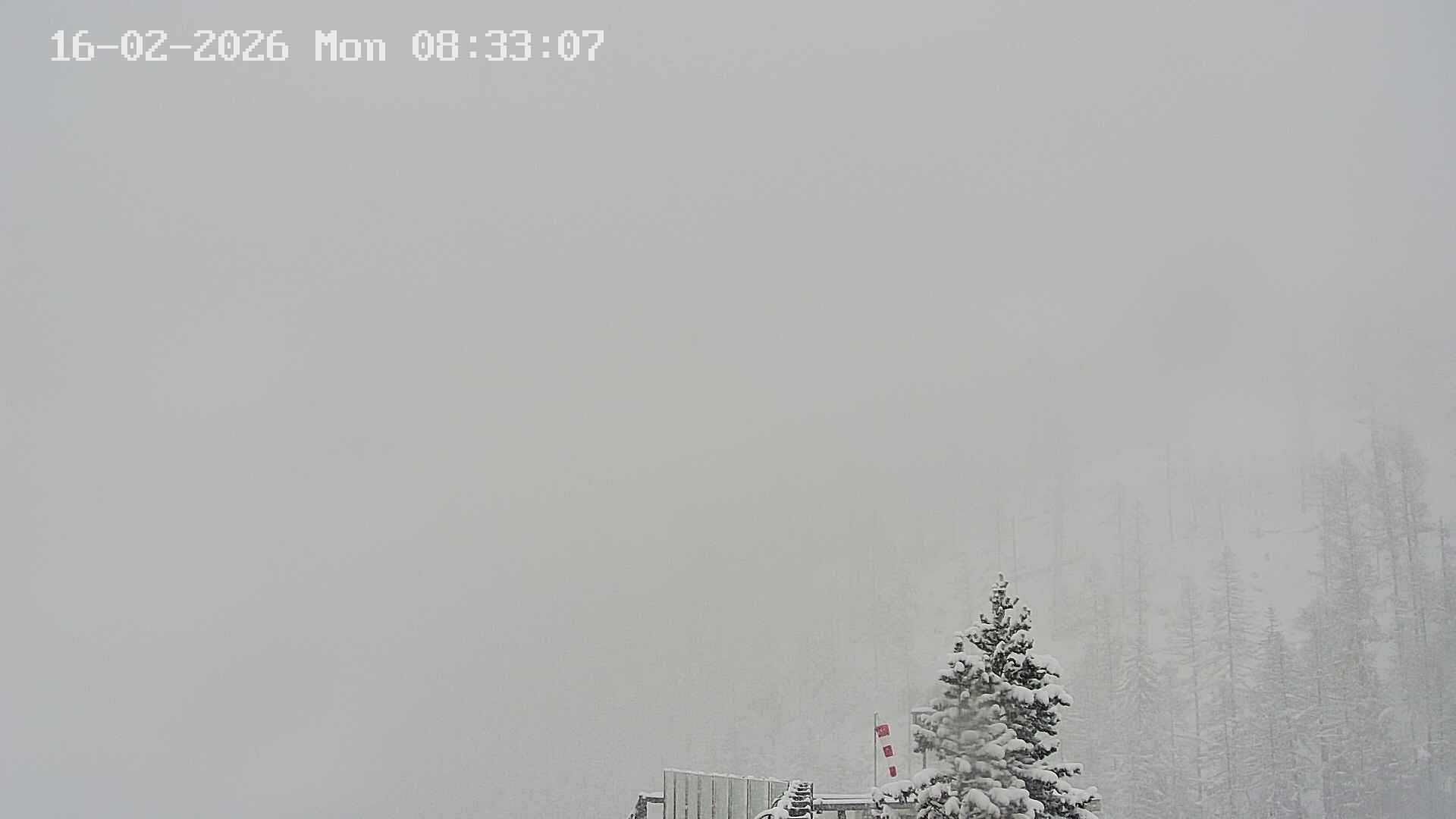 Archiv Foto Webcam Heliport Zermatt