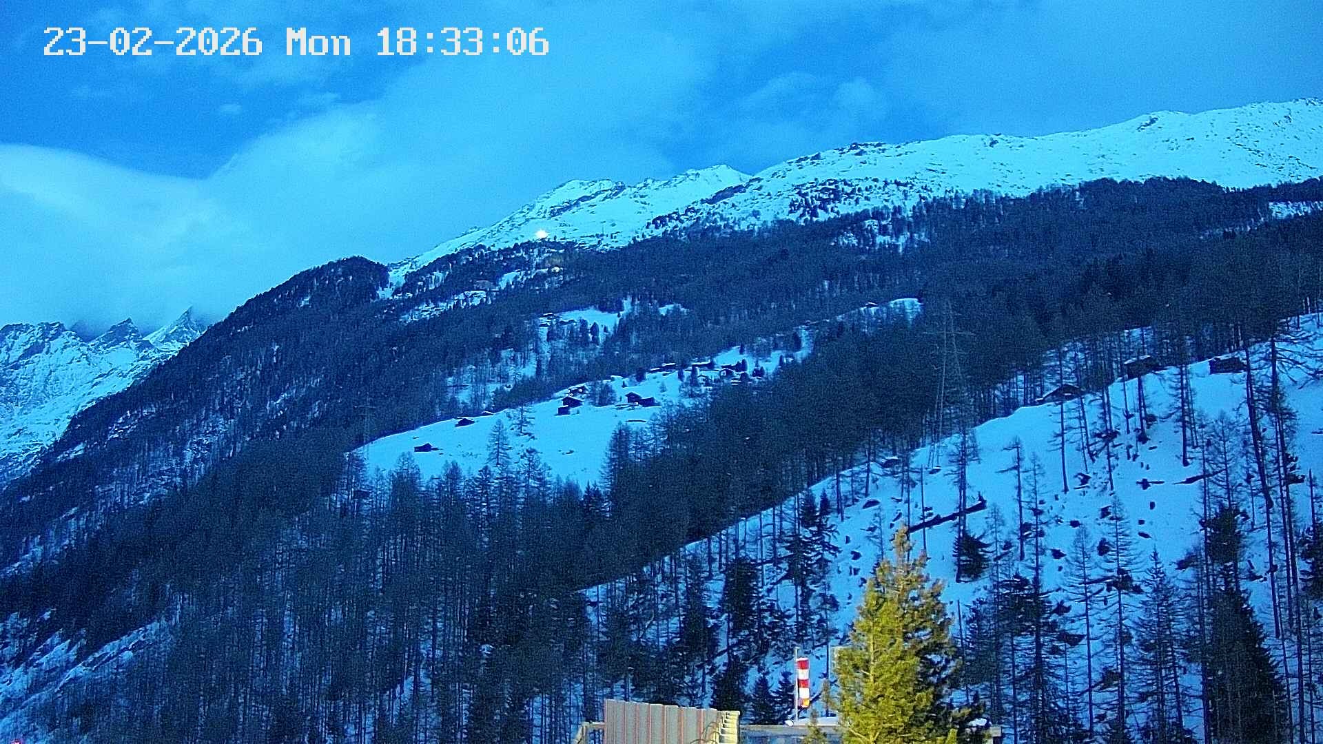 Archiv Foto Webcam Heliport Zermatt