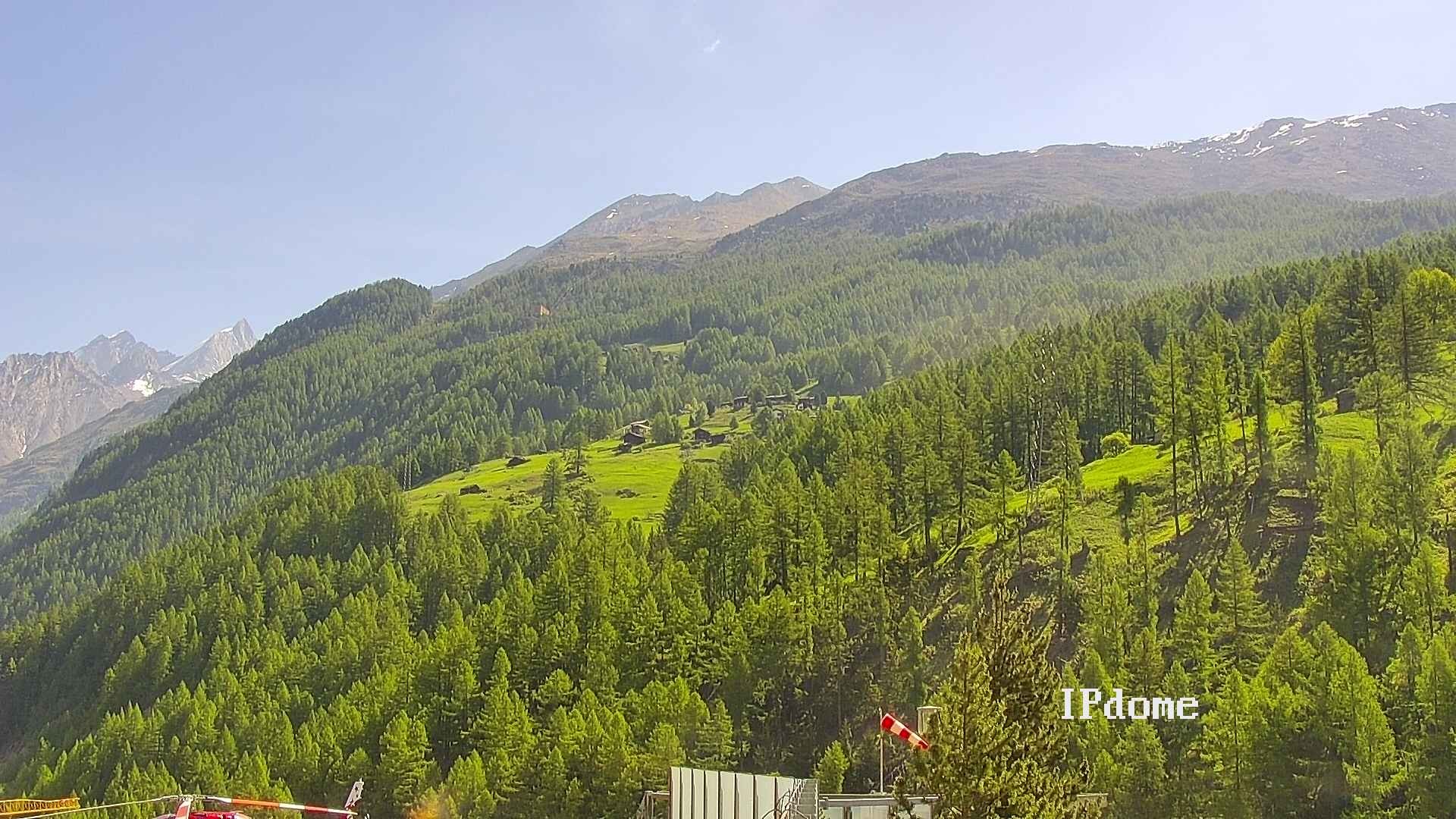 Archiv Foto Webcam Heliport Zermatt